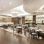 ホテル ダブルツリー バイ ヒルトン ホテル＆コンファレンスセンター 4*