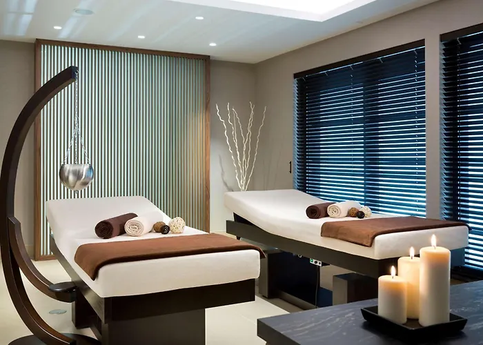 Doubletree By Hilton & Conference Centre Hotell 4*