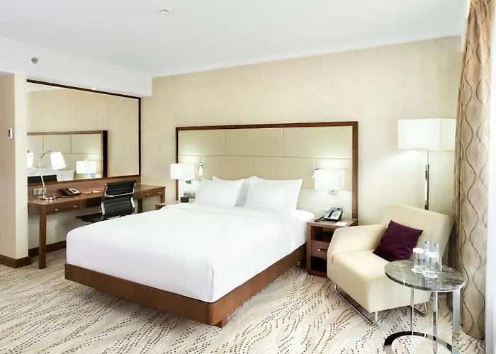 Doubletree By Hilton & Conference Centre Hotell