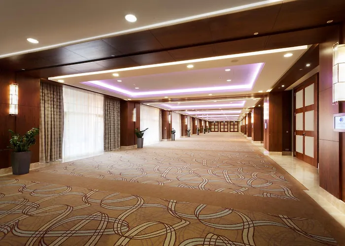 Doubletree By Hilton & Conference Centre Hotell