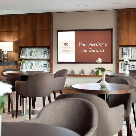 Doubletree By Hilton & Conference Centre Hotell Warszawa