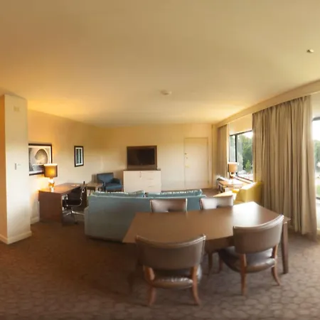 Doubletree By Hilton & Conference Centre Warszawa