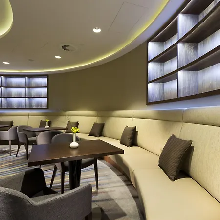 Doubletree By Hilton & Conference Centre 4*