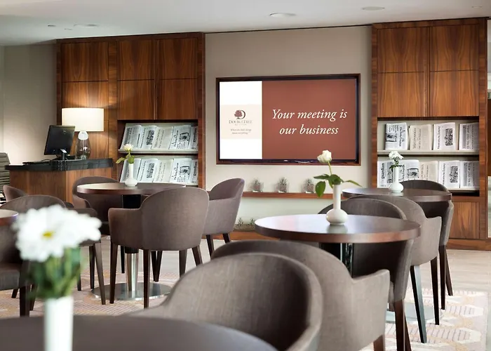 Doubletree By Hilton & Conference Centre Hotel Warschau