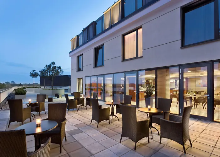 Doubletree By Hilton & Conference Centre 4*