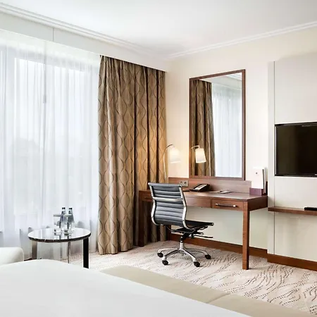 Doubletree By Hilton & Conference Centre Hotel