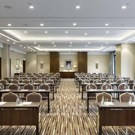 Doubletree By Hilton & Conference Centre Hotel