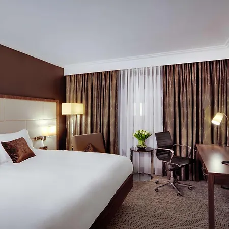 Doubletree By Hilton & Conference Centre Szálloda Varsó