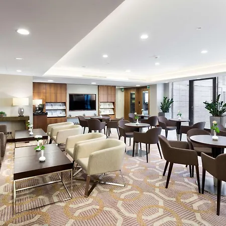 Doubletree By Hilton & Conference Centre Szálloda 4*