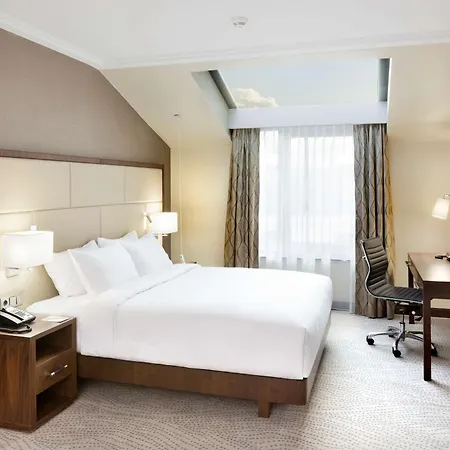 Otel Doubletree By Hilton & Conference Centre