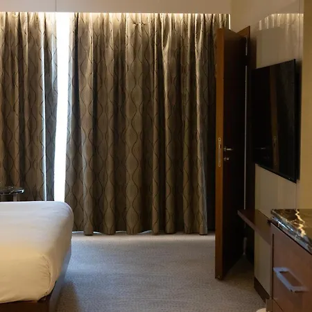 Doubletree By Hilton & Conference Centre Otel