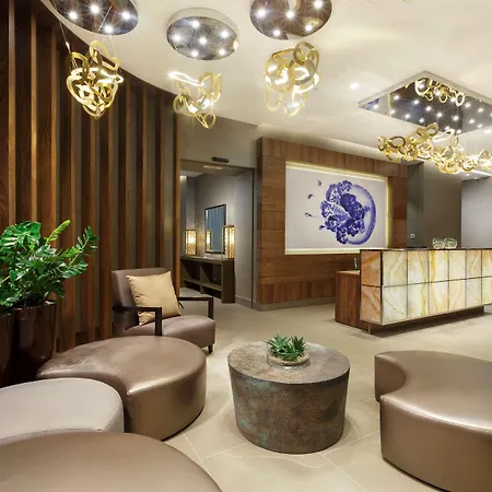 Szálloda Doubletree By Hilton & Conference Centre