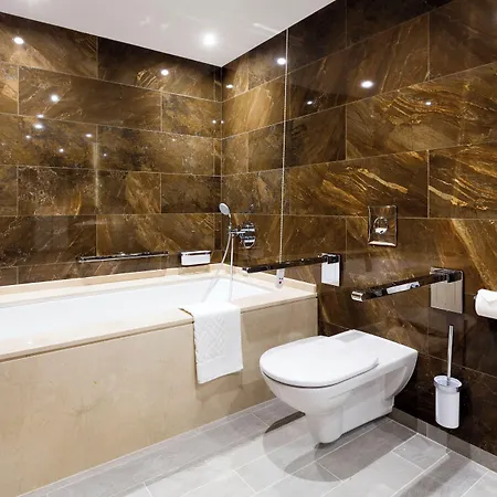 Doubletree By Hilton & Conference Centre