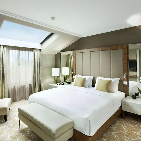 Hotel Doubletree By Hilton & Conference Centre Warschau