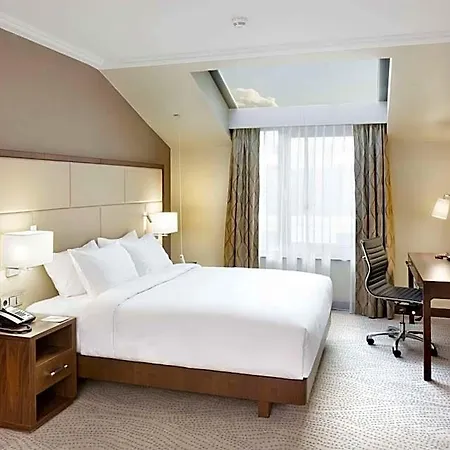 Doubletree By Hilton & Conference Centre Ξενοδοχείο
