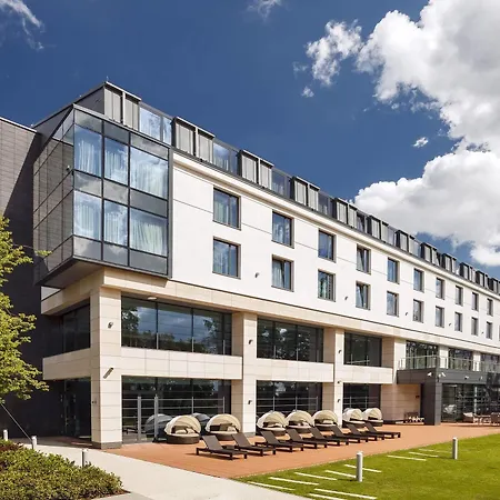Otel Doubletree By Hilton & Conference Centre Varşova