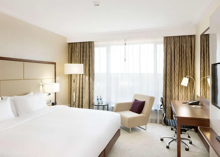 Doubletree By Hilton & Conference Centre Hotel Warszawa