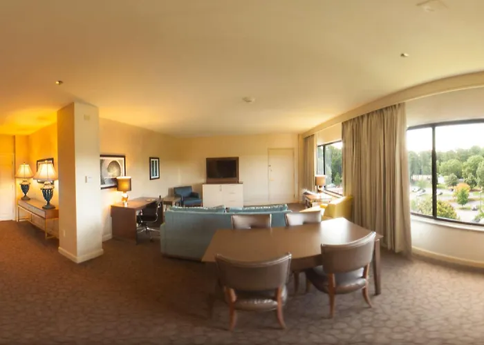 Doubletree By Hilton & Conference Centre Warszawa