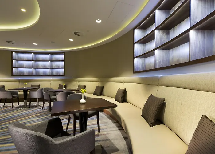 Doubletree By Hilton & Conference Centre 4*