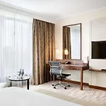 Doubletree By Hilton & Conference Centre Hotell