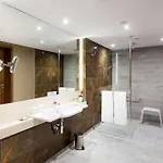 Doubletree By Hilton & Conference Centre Hotell Warszawa