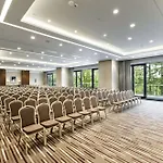 Doubletree By Hilton & Conference Centre Hotell 4*