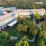 Doubletree By Hilton & Conference Centre Hotell